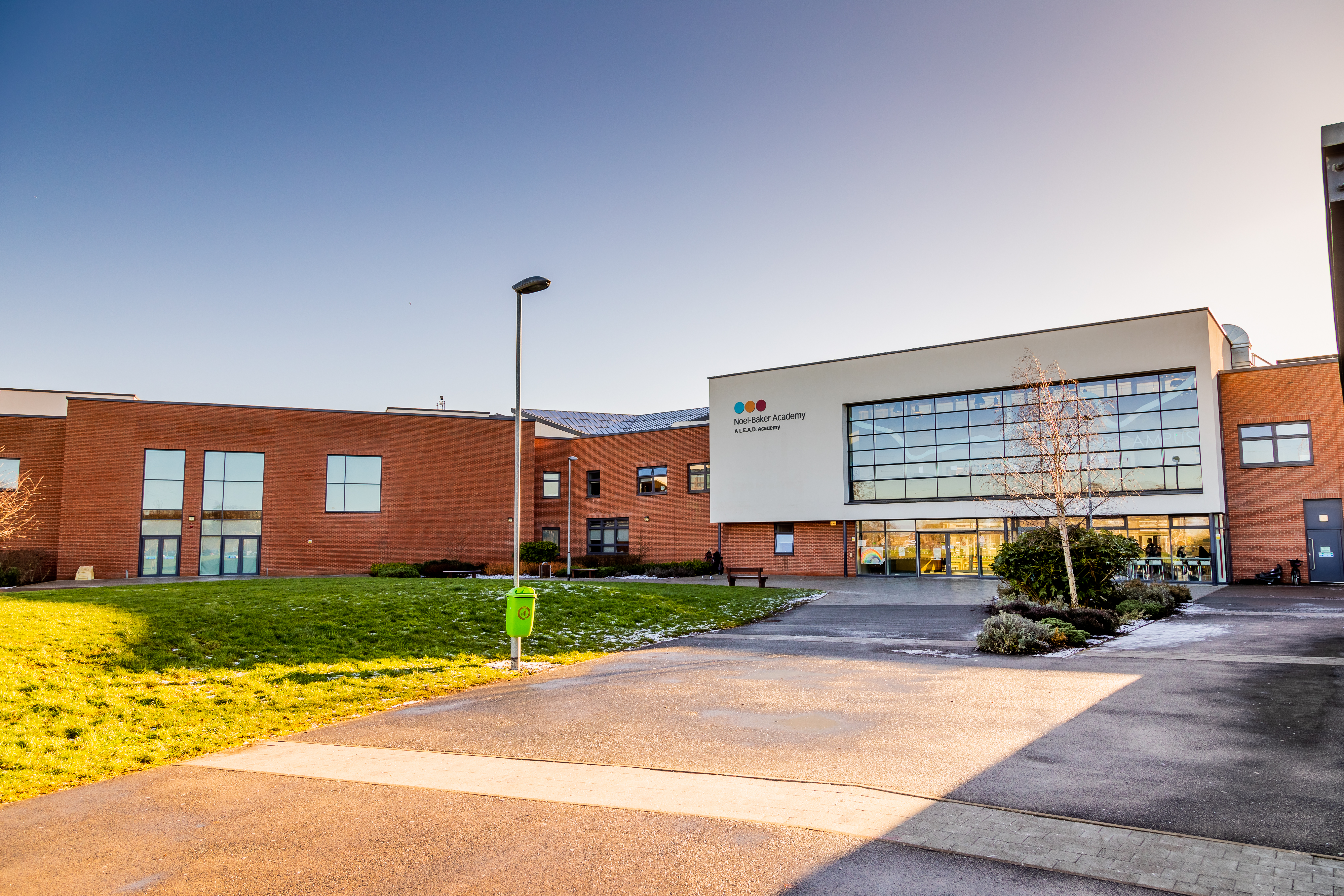 Noel Baker Academy entrance KAM_2536-HDR